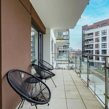 Lwowska By The Malta By Renters Познань