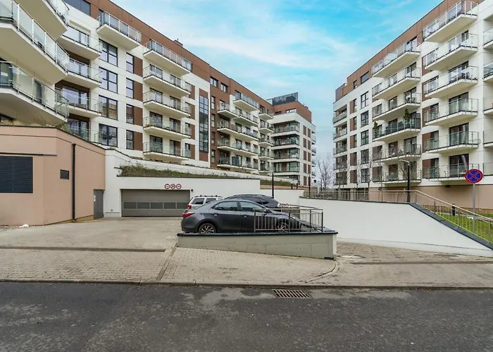 Apartment Lwowska By The Malta By Renters