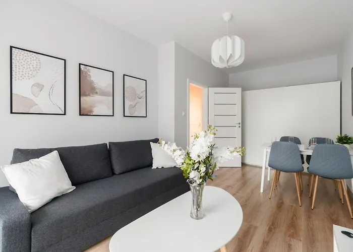 Apartment Lwowska By The Malta By Renters