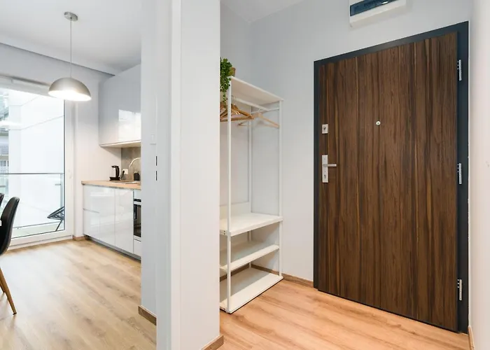 Apartment Lwowska By The Malta By Renters