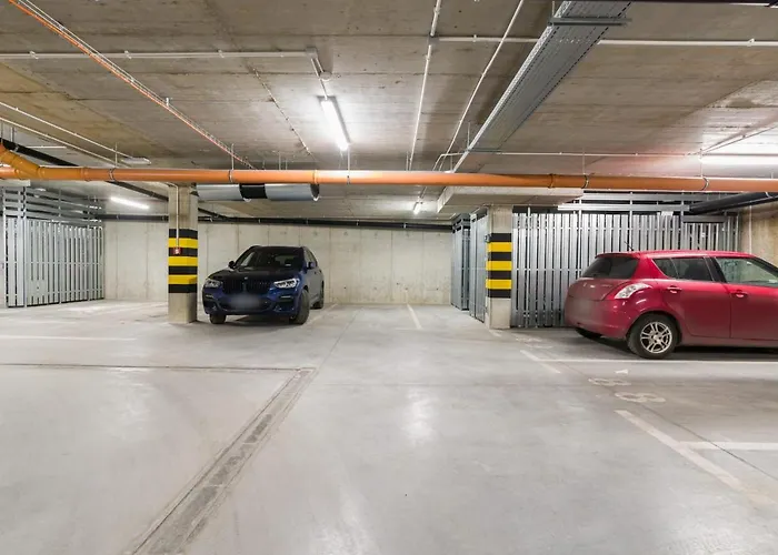 Lwowska By The Malta By Renters Apartment